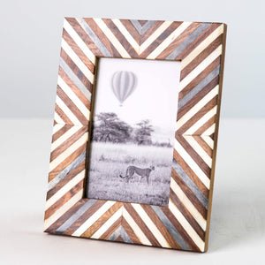 Brown Carved Bone and Mango Wood Picture Frame - 4 x 6