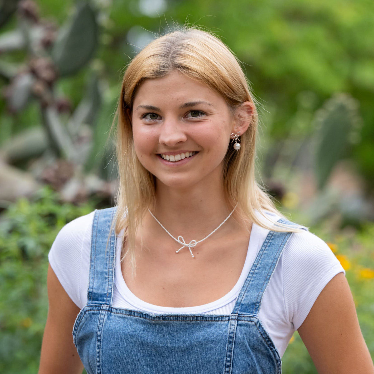 handmade bow jewelry, handmade by survivors of human trafficking