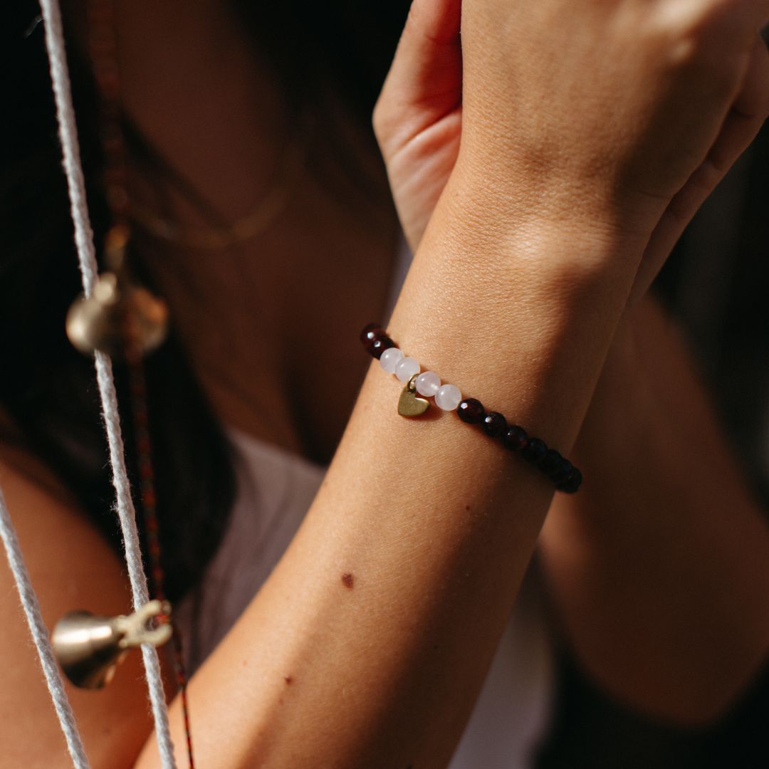 Gemma Heart: Gemstone Heart Stretch Bracelet – Santore Company