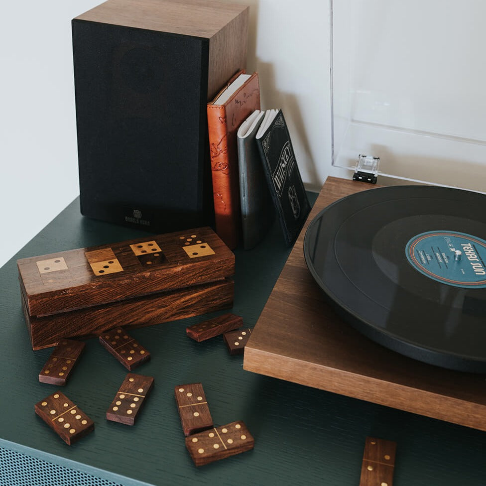 Dominoes box and set