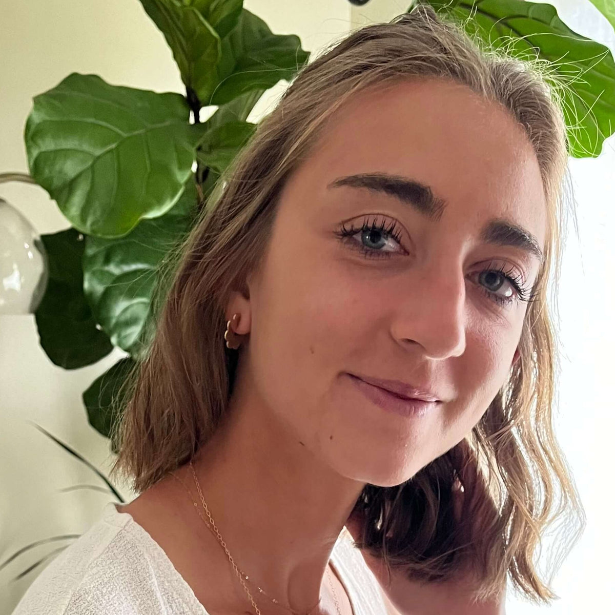 Daisy Huggie Earrings